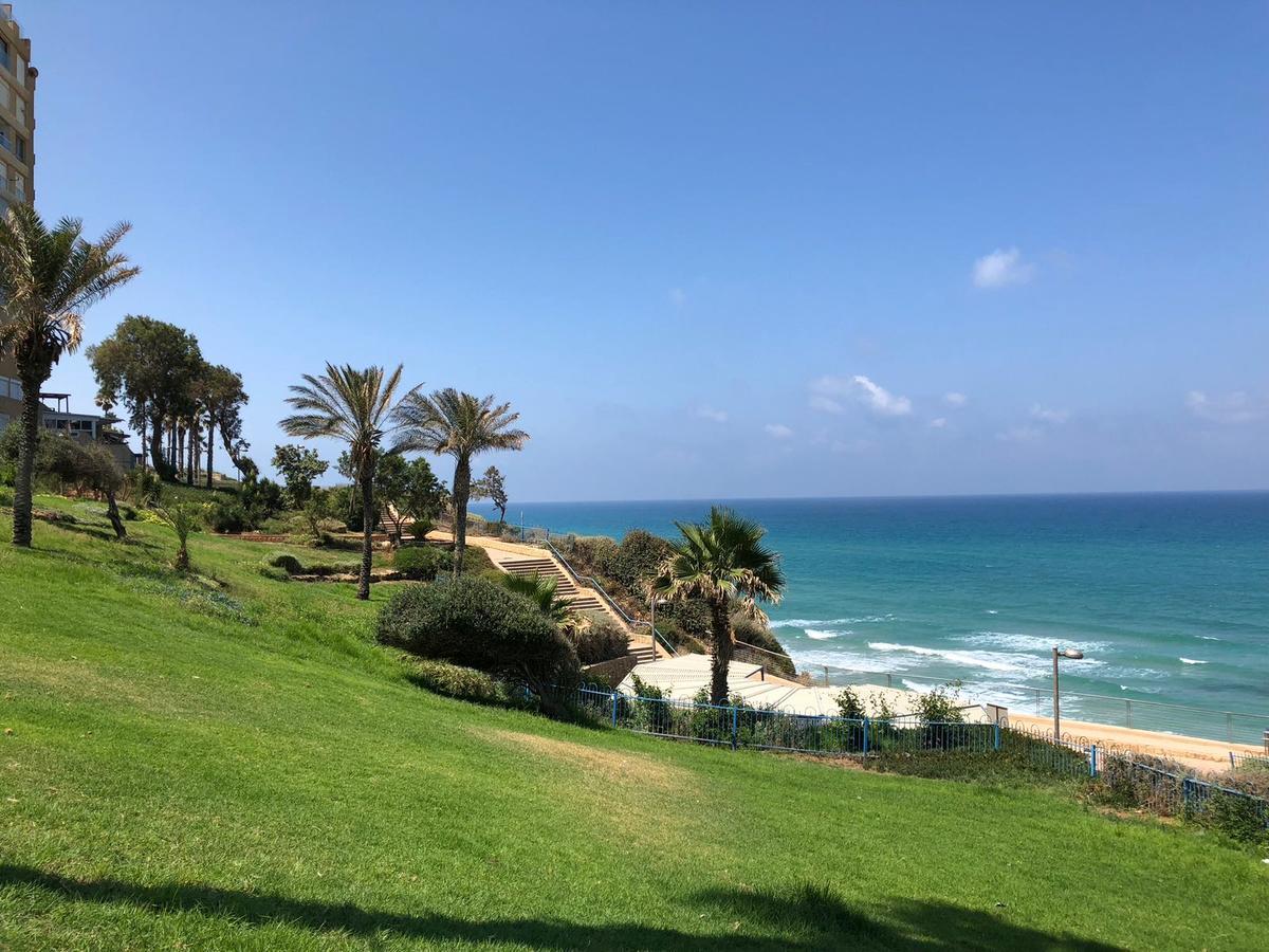 Royal Sea Studio Netanya Exterior foto